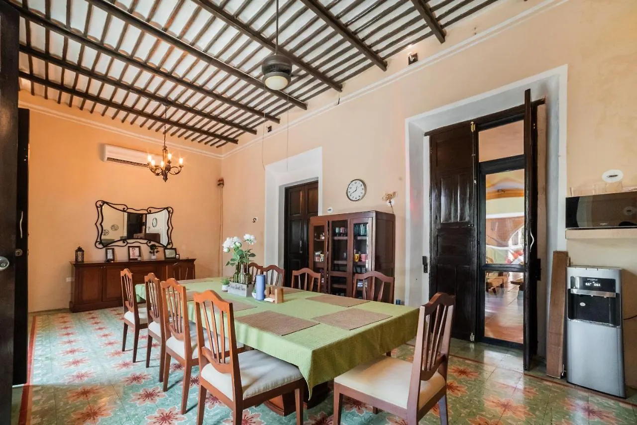 Casa de Férias Espectacular Casona Con Alberca Y Jardines Vila Mérida